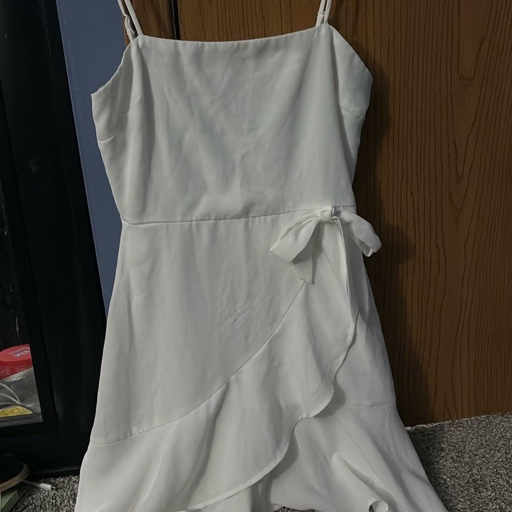 White dress (worn)